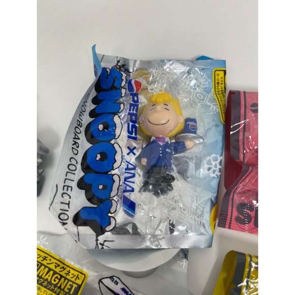 Pepsi x Ana Peanuts Snoopy Miniature Magnet Collection Japanese Import - Picture 6 of 8